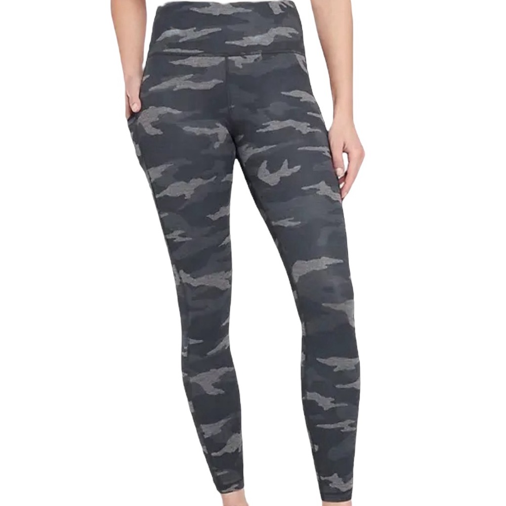 Athleta Ultimate Camo 7/8 Tight